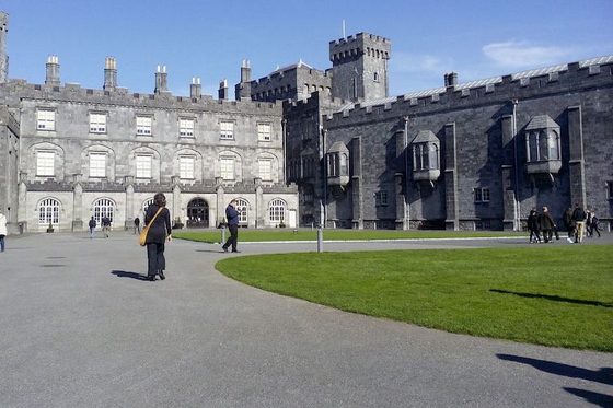 Blick auf Kilkenny Castle in Irland.