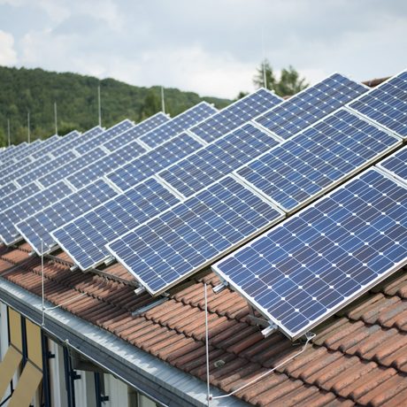 Eine Solaranlage auf einem Hausdach