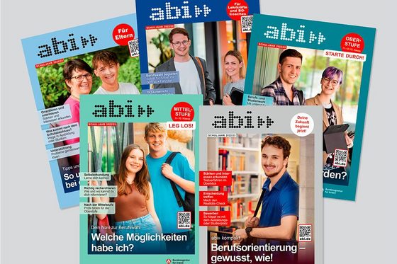 Zu sehen sind die fünf neuen abi» Hefte der Bundesagentur für Arbeit für Schülerinnen und Schüler, Eltern, Lehrkräfte und BO-Coaches.