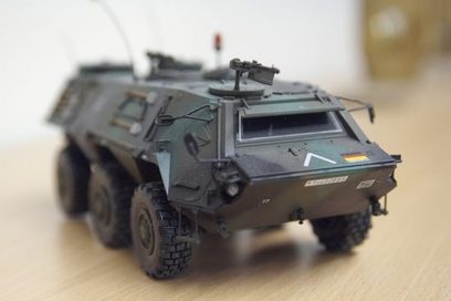 Modell eines militärischen Einsatzfahrzeuges.