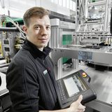 Porträt von Verfahrensmechaniker für Kunststoff- und Kautschuktechnik Frank Kössig