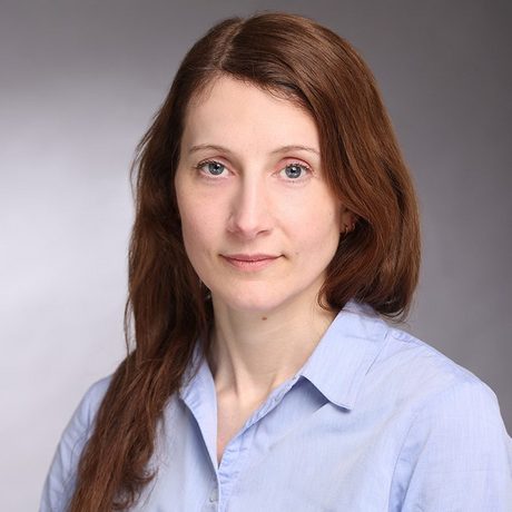 Porträtfoto von Dr. Tanja Fendel