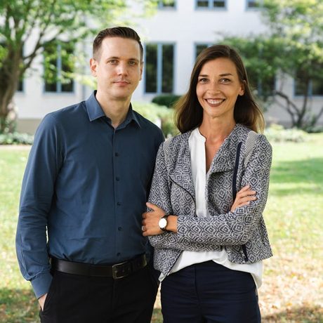 Ein Porträt-Foto von Annika W. und Daniel D.